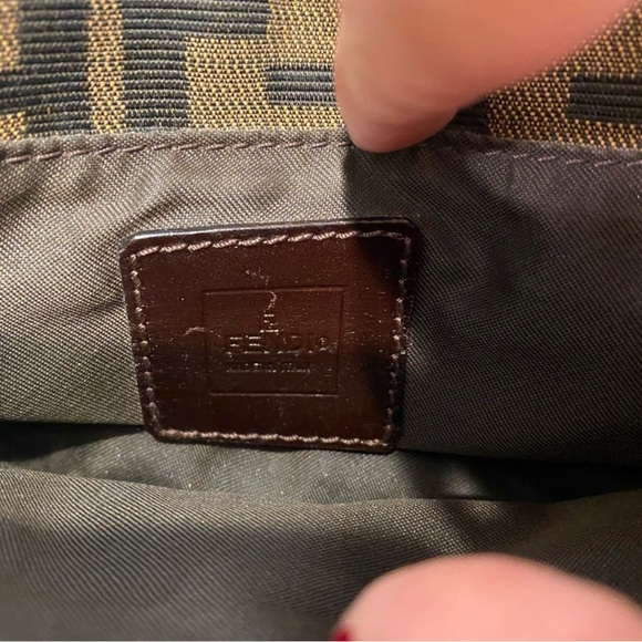 Stunning well loved Fendi mini Zucca print canvas shoulder bag. - Picture 6 of 7